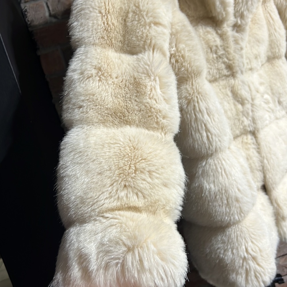 VINTAGE | winter coat | St. Moritz by Sportowne synthetic fur coat - Picture 7 of 11